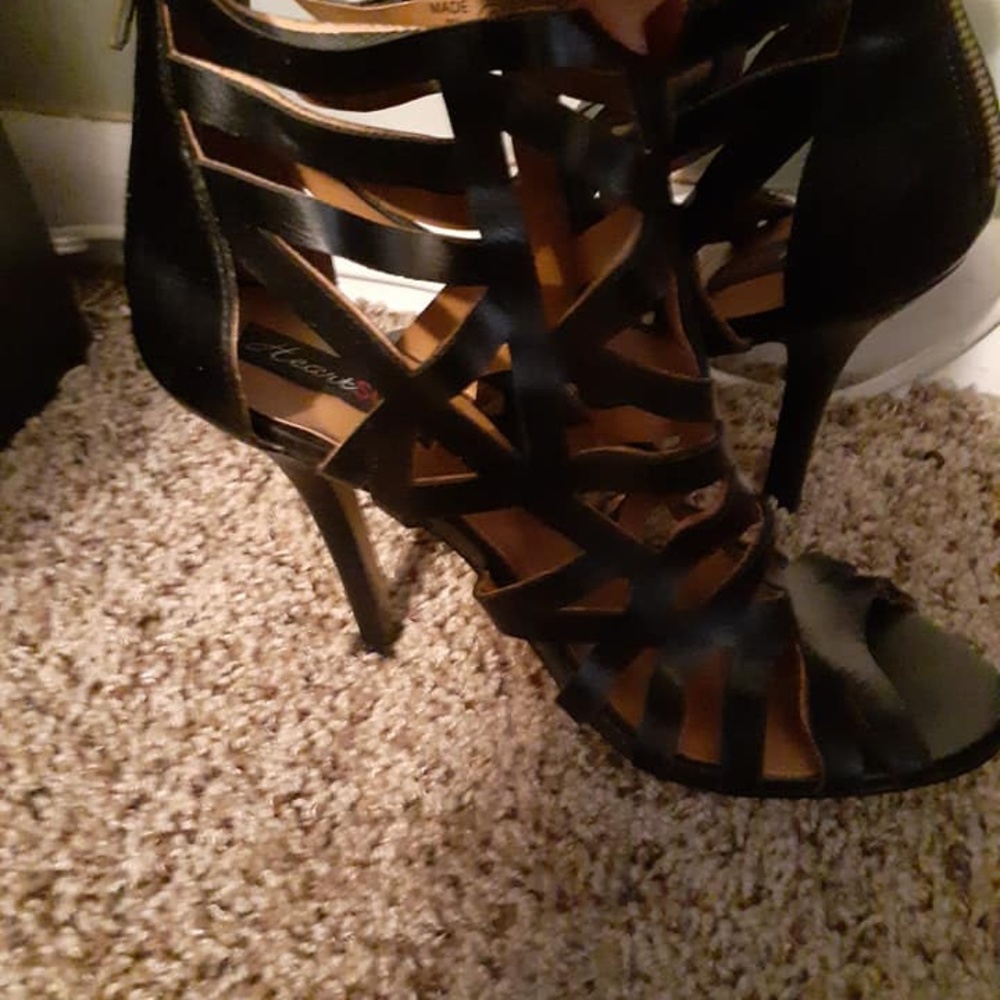 Caged heels NWOT